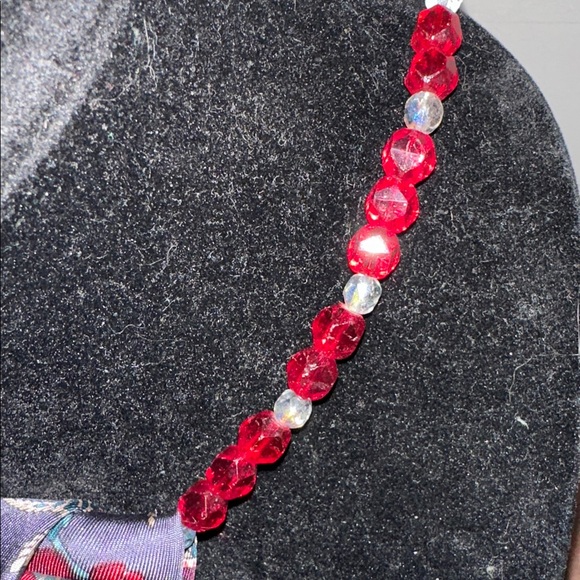 Vintage tie, brooch necklace - Picture 3 of 7